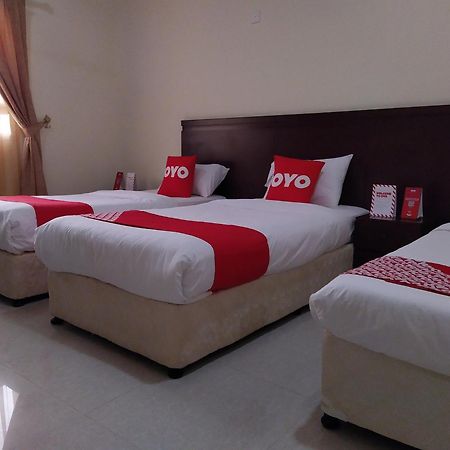 Super Oyo 107 Al Areen Hotel Apartments Shāhiq Esterno foto