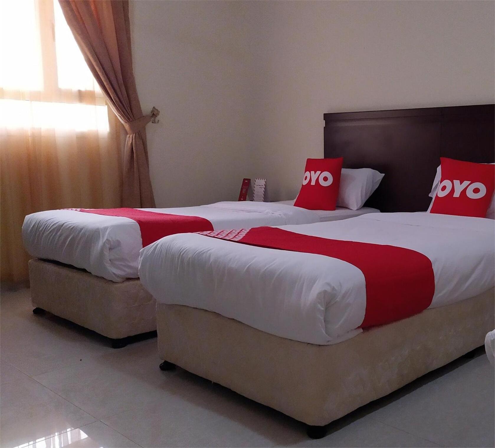 Super Oyo 107 Al Areen Hotel Apartments Shāhiq Esterno foto