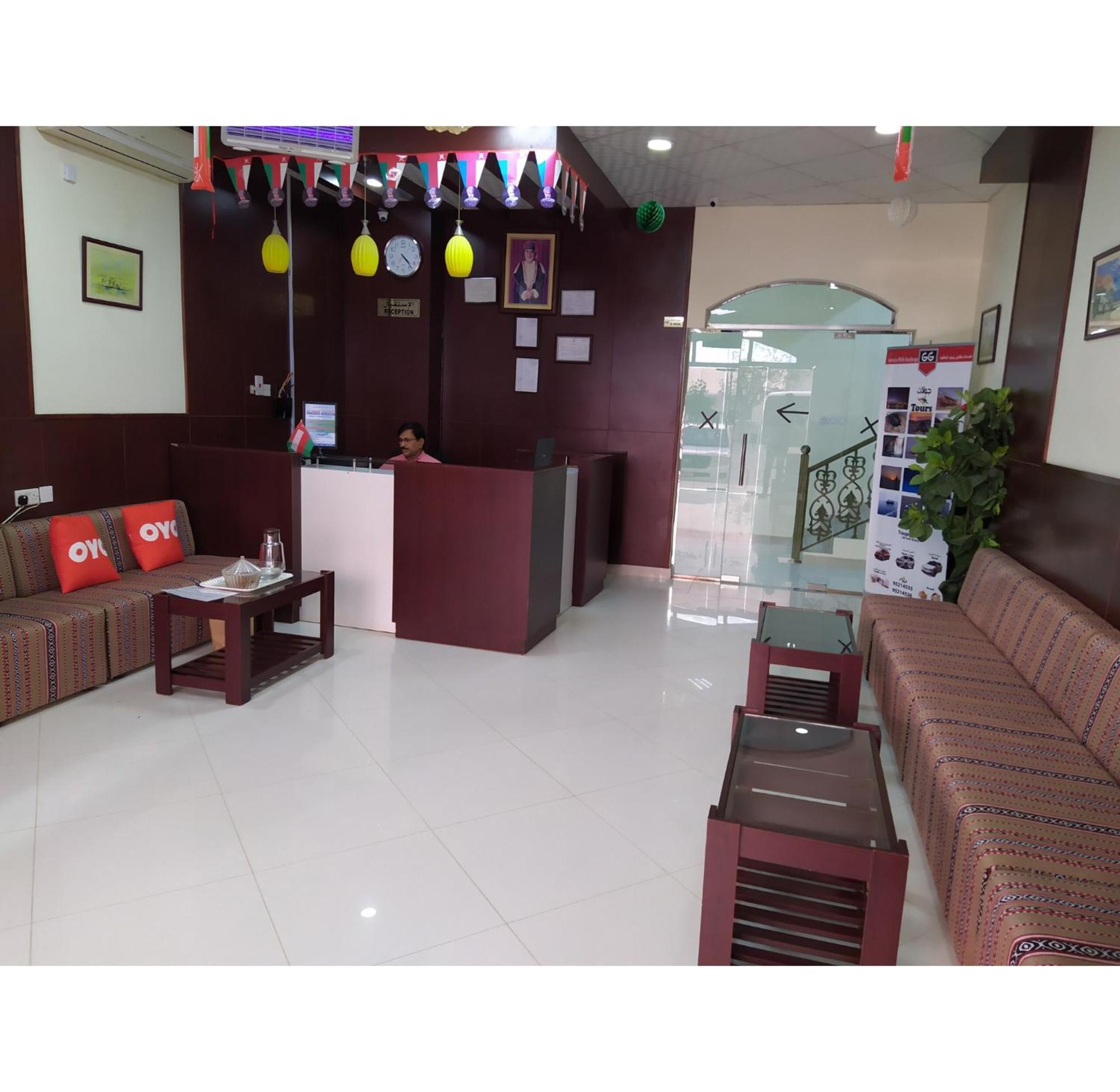 Super Oyo 107 Al Areen Hotel Apartments Shāhiq Esterno foto