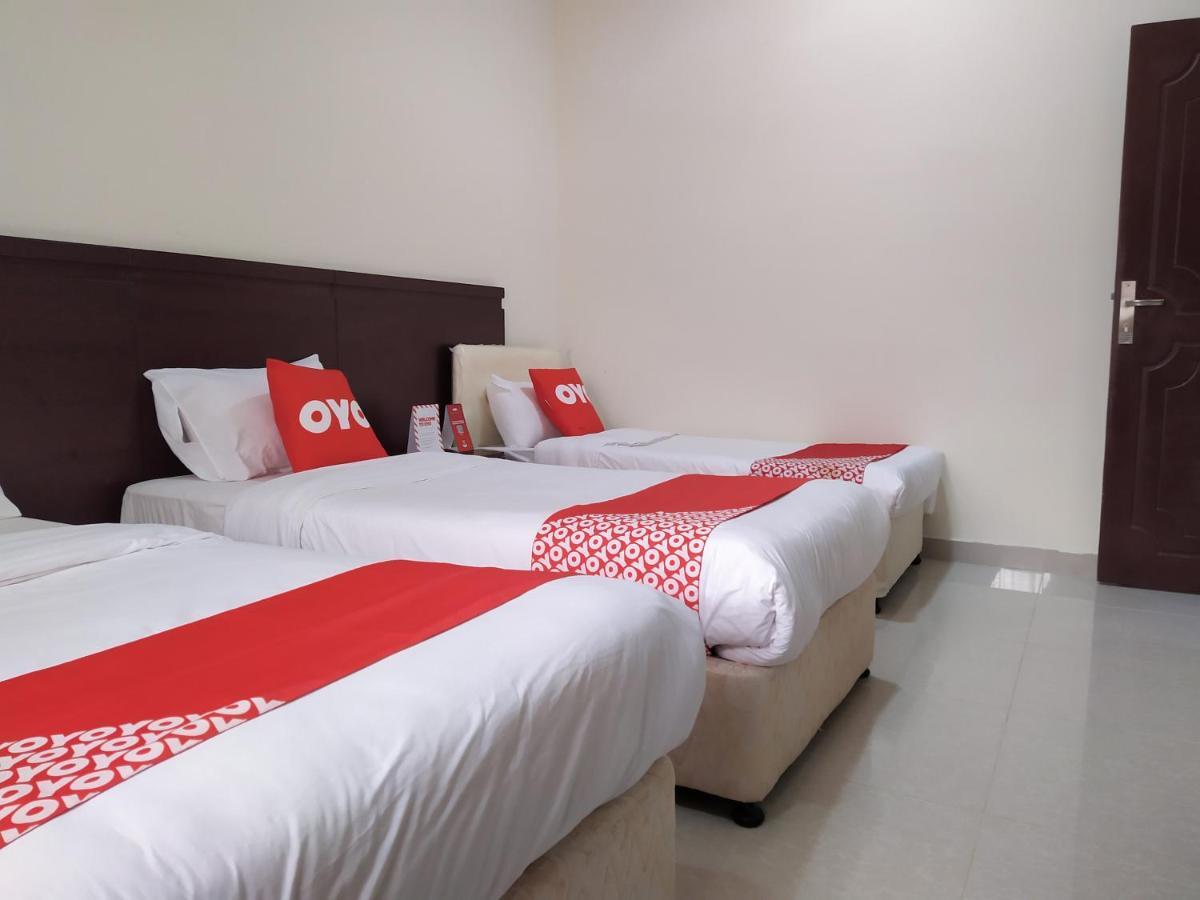 Super Oyo 107 Al Areen Hotel Apartments Shāhiq Esterno foto