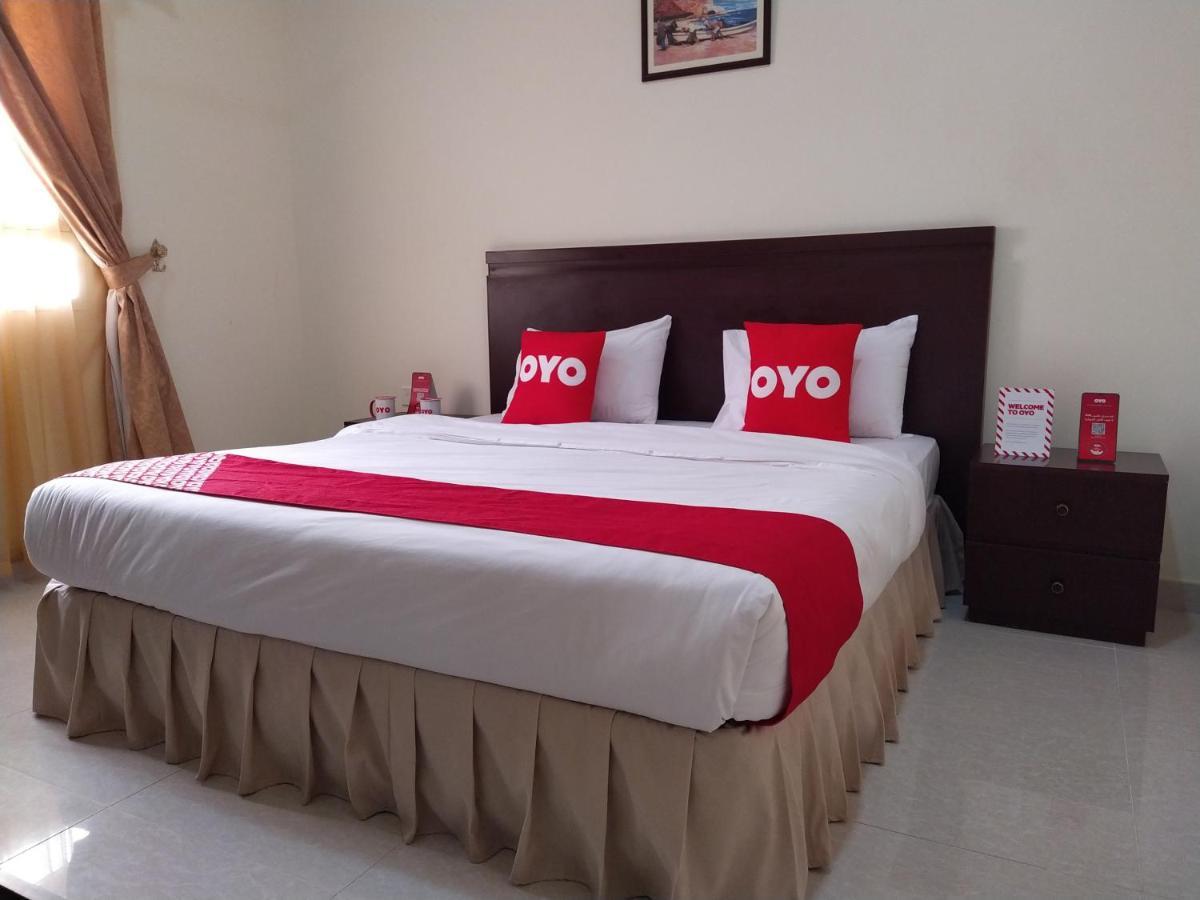 Super Oyo 107 Al Areen Hotel Apartments Shāhiq Esterno foto