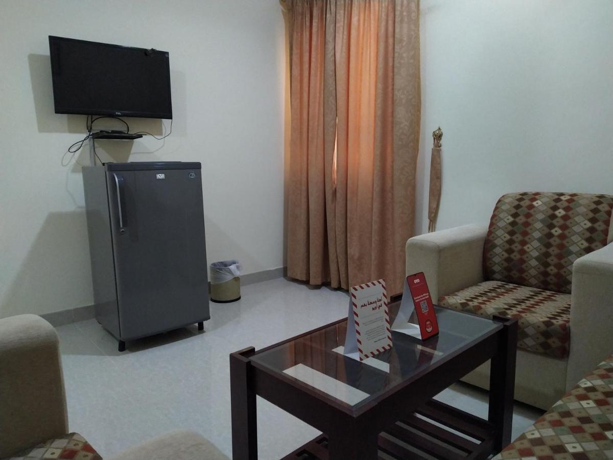 Super Oyo 107 Al Areen Hotel Apartments Shāhiq Esterno foto