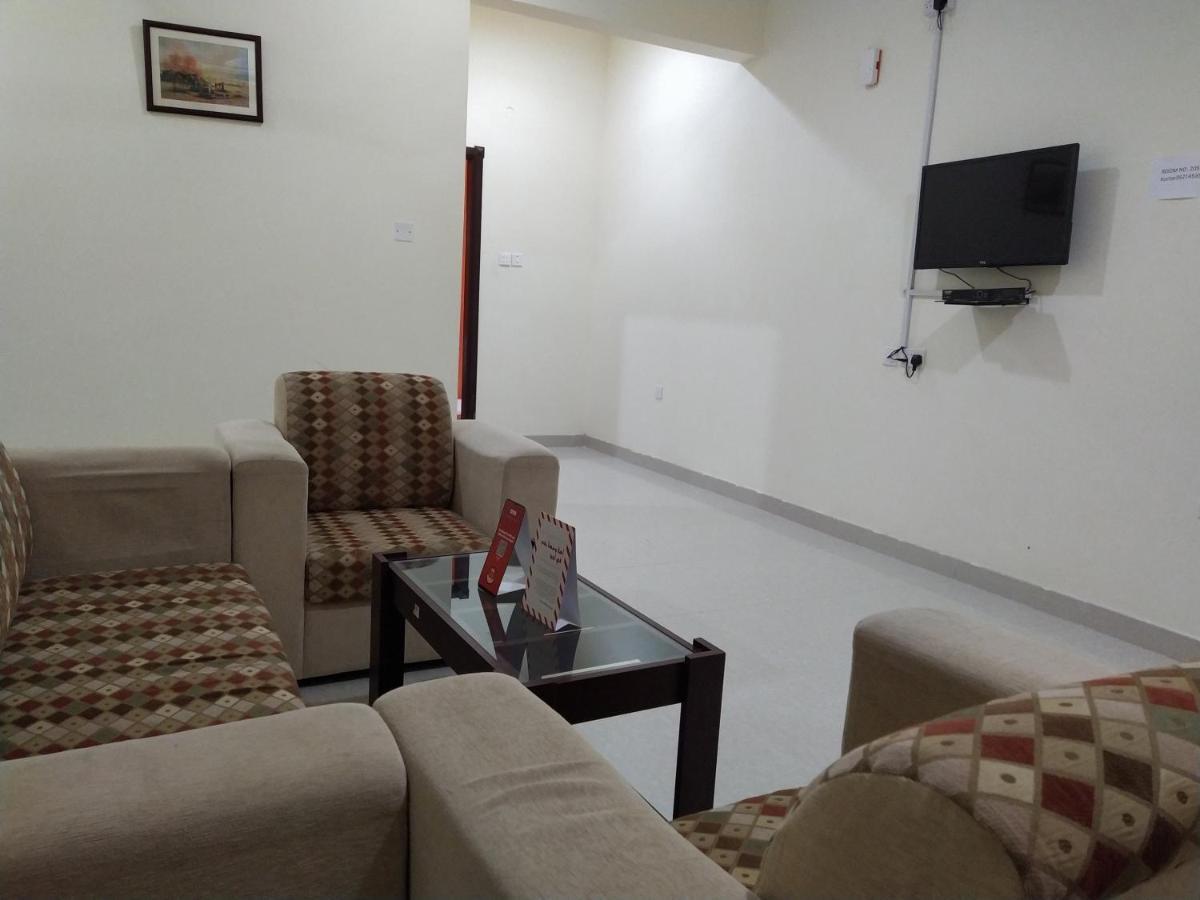 Super Oyo 107 Al Areen Hotel Apartments Shāhiq Esterno foto
